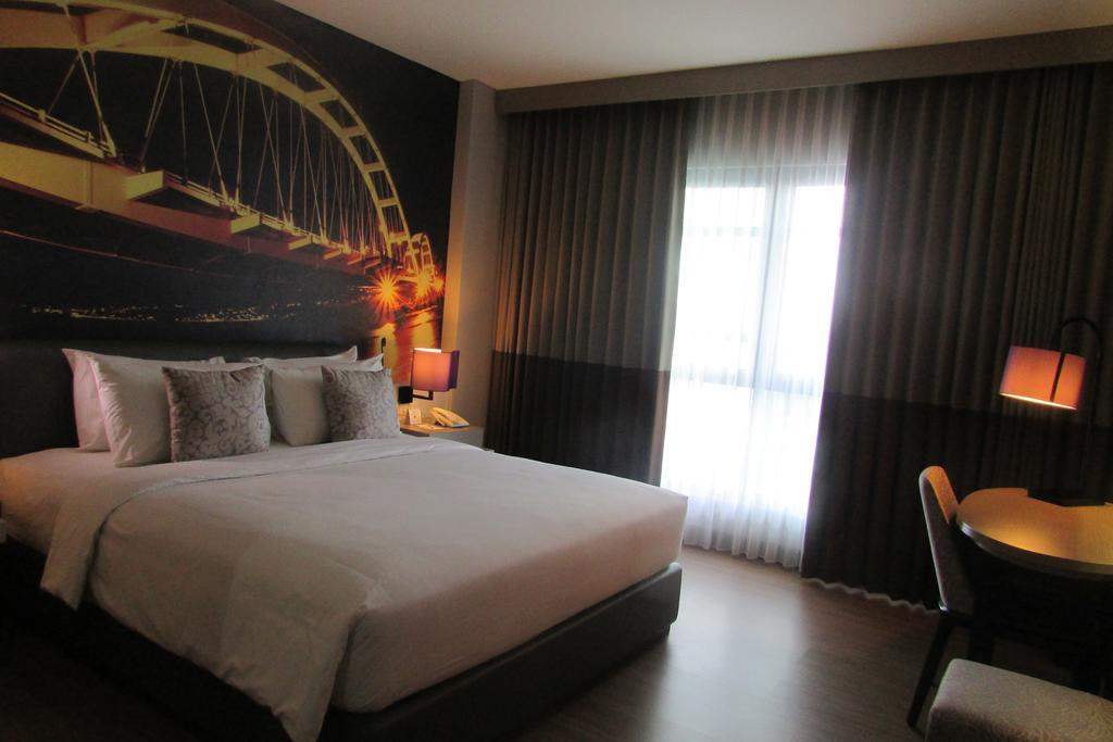 Mercure Palu Eksteriør bilde