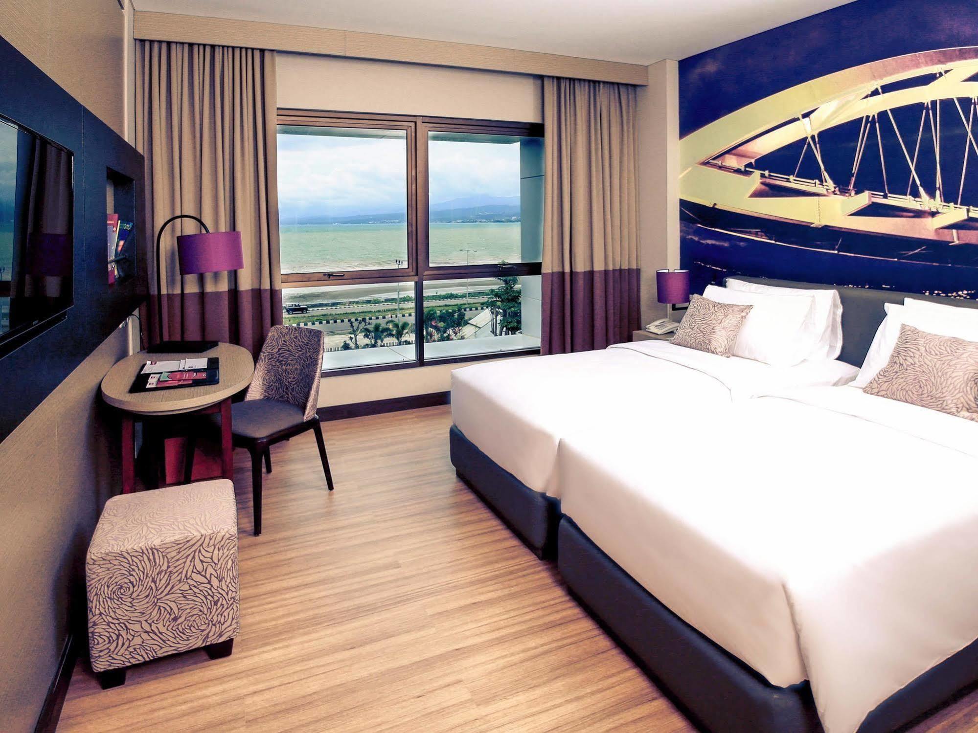 Mercure Palu Eksteriør bilde
