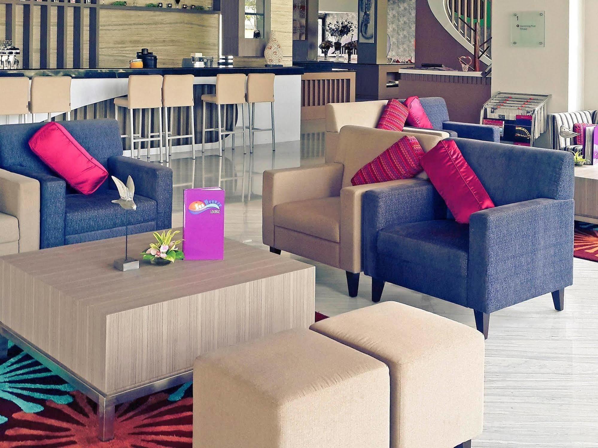 Mercure Palu Eksteriør bilde